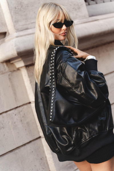 Сумка через плече з шипами Сумка через плече з шипами