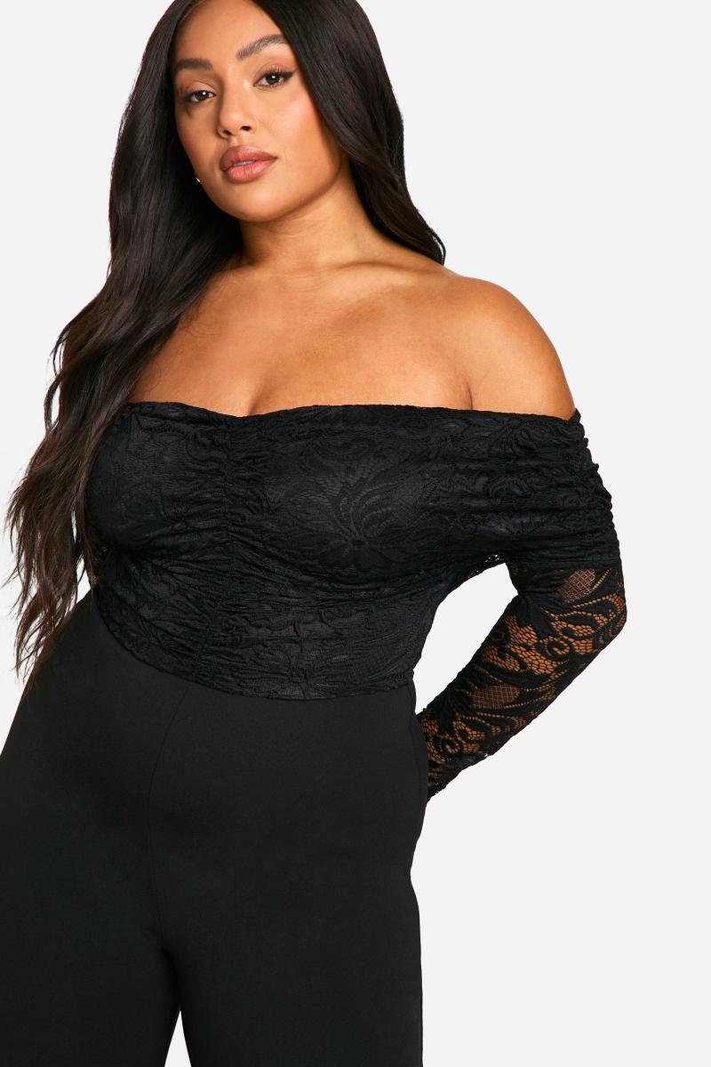 Плюс мереживний широкий комбінезон з відкритими плечима