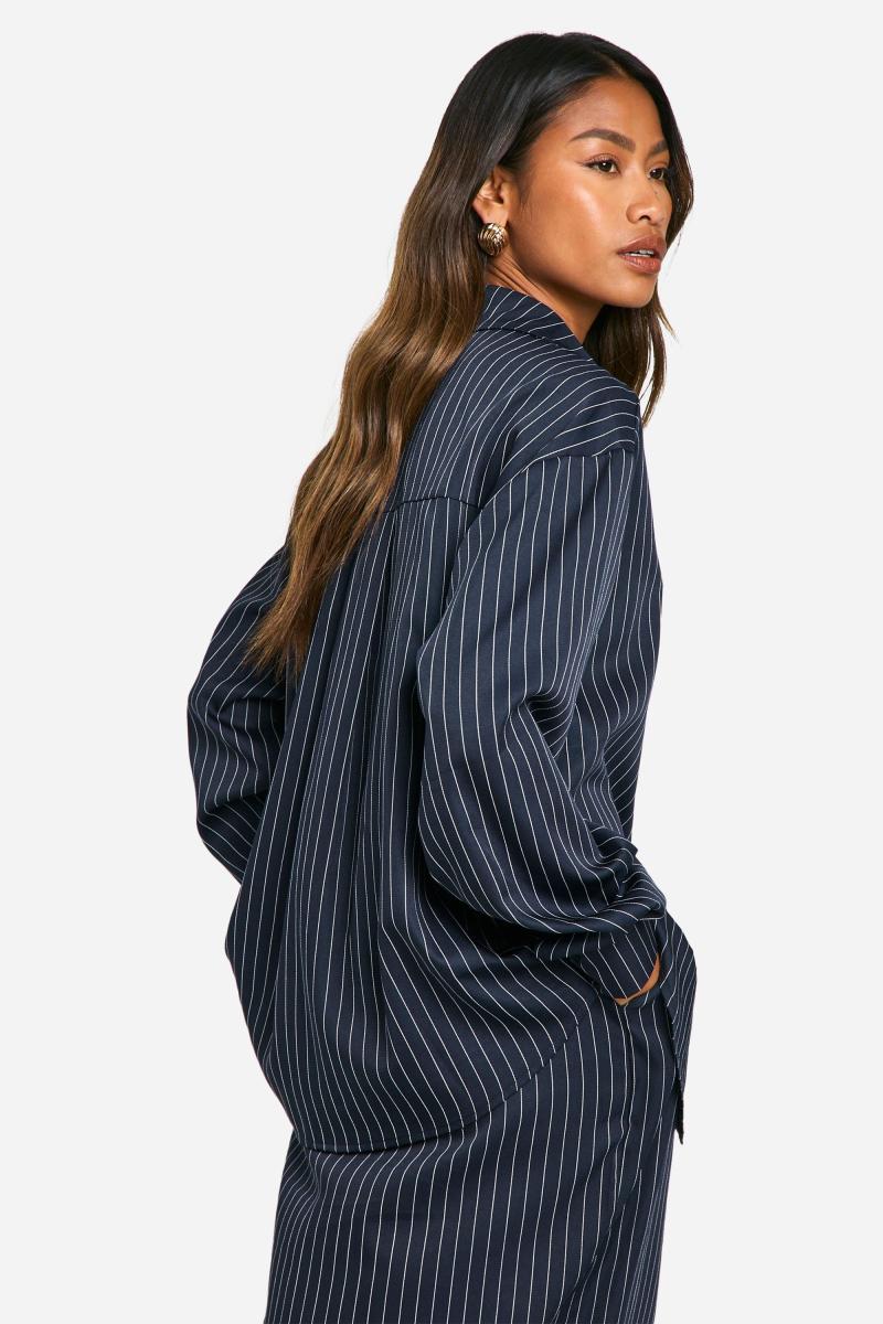 Сорочка великого розміру в тонку смужку