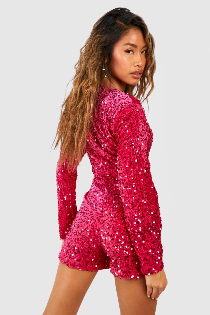 Ігровий комбінезон з паєтками з глибокими плечима