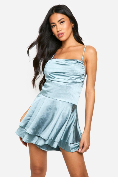 Атласний комбінезон на лямках Атласний комбінезон на лямках