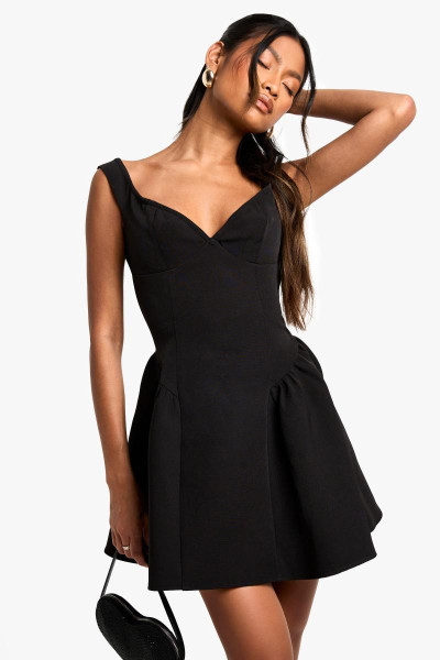 Бардо Структурований об'ємний міні -сукня фігуриста