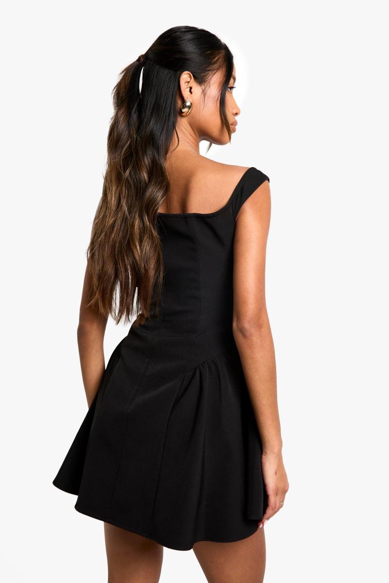 Бардо Структурований об'ємний міні -сукня фігуриста