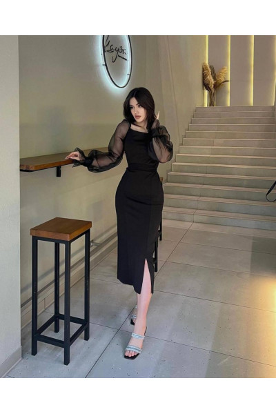 Чорна сукня з сіткою 