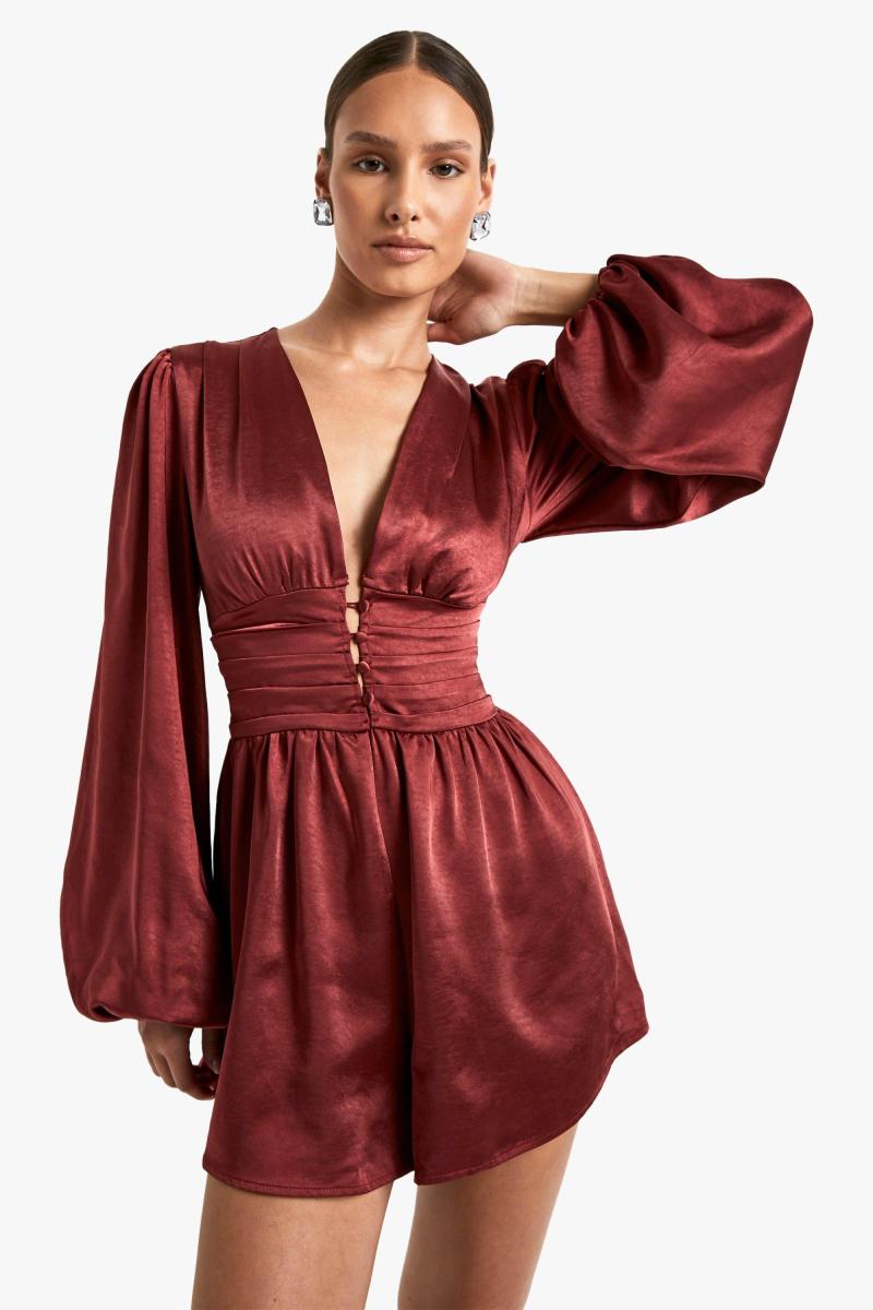 Атласний комбінезон із рюшами на талії