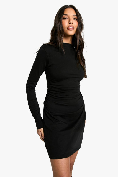 Міні-сукня-футболка з рюшами