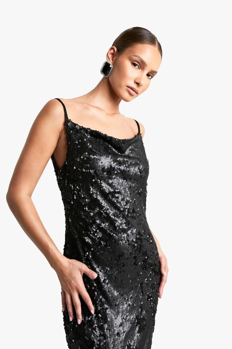 Сукня максі з капюшоном з матовими паєтками