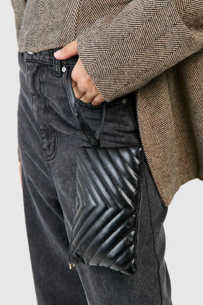 Стьобана базова сумка-клатч Стьобана базова сумка-клатч