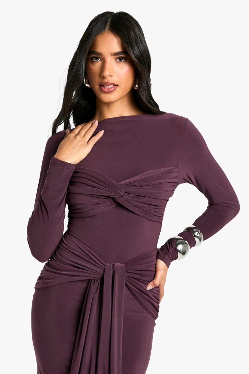 Максі-сукня з рюшами і поворотними деталями